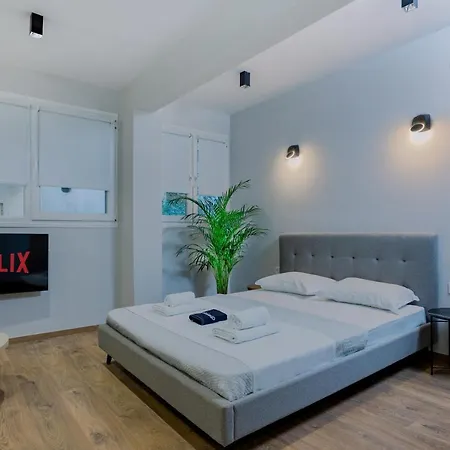 Apartment Luxury Downtown α2 *
